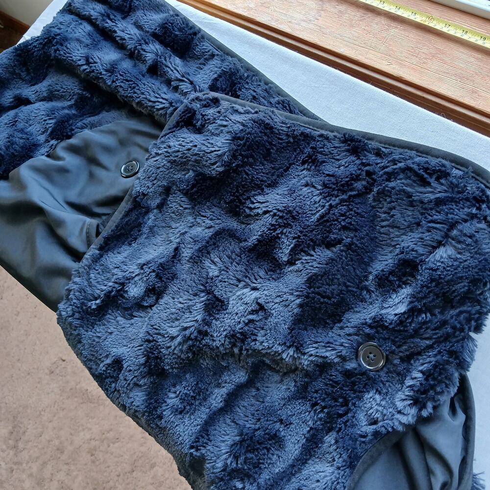 Jack by BB Dakota Black Faux Fur Vest Small sleeveless jacket coat pockets soft - Picture 8 of 15